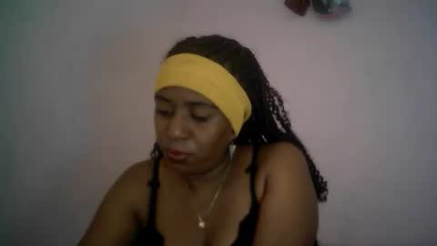 Snapshot of verronique1511 chatting on 09-28-25, 05:46 verronique1511 online show from 09-28-25, 05:46