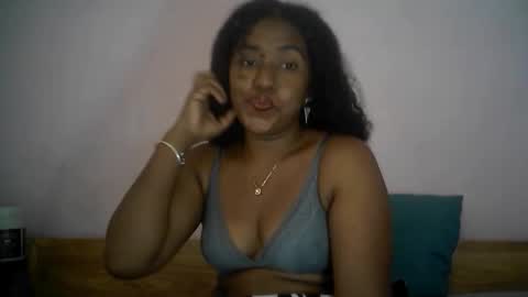 Snapshot of verronique1511 chatting on 10-02-25, 07:04 verronique1511 online show from 10-02-25, 07:04