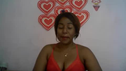 Snapshot of verronique1511 chatting on 10-16-25, 04:08 verronique1511 online show from 10-16-25, 04:08