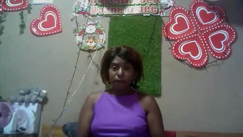 verronique1511 online show from 12-17-25, 04:35