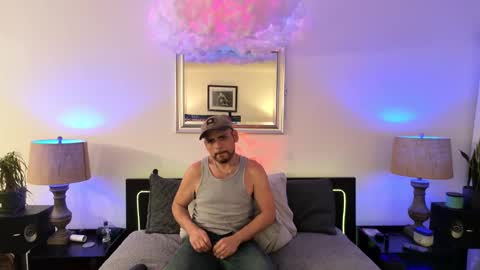 Snapshot of verspig7 chatting on 02-22-25, 08:18 VersPig7 online show from 02-22-25, 08:18