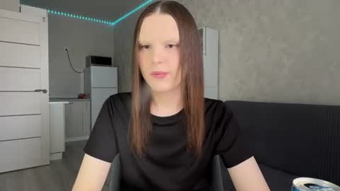 Snapshot of vertuliana chatting on 07-18-26, 01:37 Karina followed me bb online show from 07-18-26, 01:37