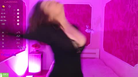 Kate online show from 11-21-25, 08:24