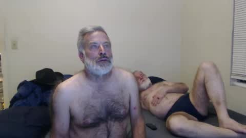 Snapshot of veryveryhairmanindenver chatting on 12-30-24, 12:54 hairy man online show from 12-30-24, 12:54
