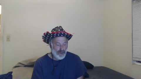 Snapshot of veryveryhairmanindenver chatting on 01-01-25, 12:53 hairy man online show from 01-01-25, 12:53