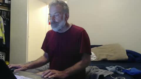 Snapshot of veryveryhairmanindenver chatting on 02-10-25, 12:52 hairy man online show from 02-10-25, 12:52
