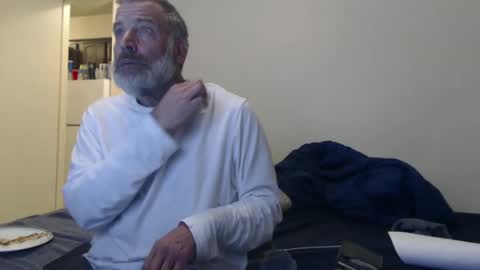 Snapshot of veryveryhairmanindenver chatting on 02-15-25, 12:48 hairy man online show from 02-15-25, 12:48