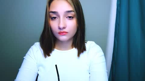 Ana online show from 11-17-25, 01:17