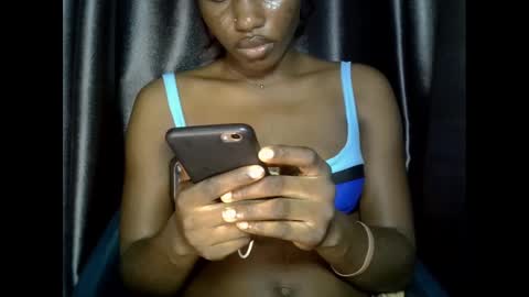 Snapshot of verywetpussy_ chatting on 11-21-25, 04:49 verywetpussy online show from 11-21-25, 04:49