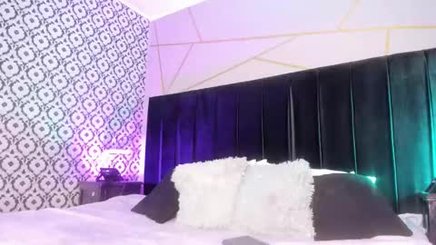 Sthefanny online show from 10-11-25, 12:04