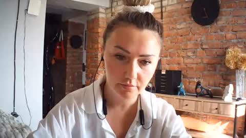 Snapshot of vesta_x chatting on 08-01-26, 02:27 vesta x online show from 08-01-26, 02:27