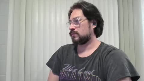 vesturelove online show from 11-26-25, 02:34