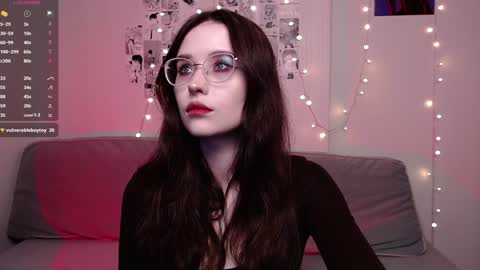 Snapshot of vetta_dey chatting on 12-19-24, 08:02 Iva online show from 12-19-24, 08:02