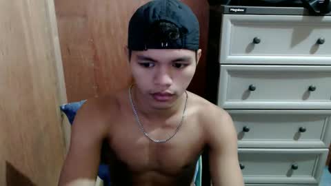 Snapshot of vflashy505 chatting on 10-04-25, 01:20 vflashy505 online show from 10-04-25, 01:20