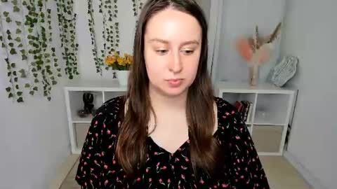 Camilla online show from 06-28-26, 12:55