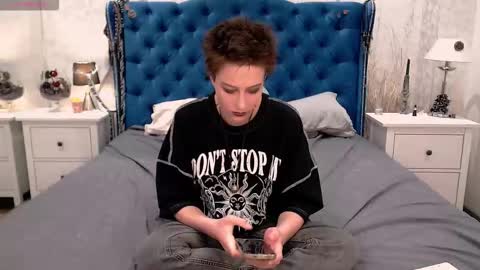 Via online show from 03-21-26, 02:09