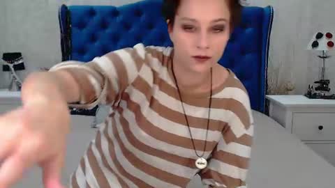 Snapshot of via_mayer chatting on 08-04-26, 09:01 Via online show from 08-04-26, 09:01