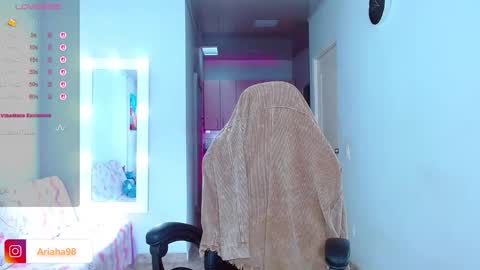 Ariana  online show from 11-08-25, 06:18