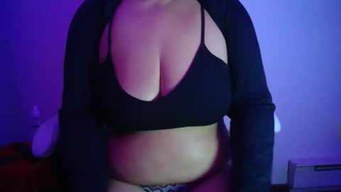 vibe_xxxo online show from 03-13-26, 04:41