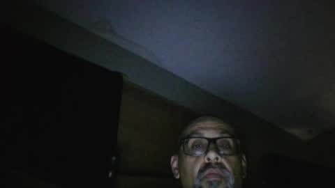 Snapshot of vic171477 chatting on 07-04-26, 10:21 vic171477 online show from 07-04-26, 10:21
