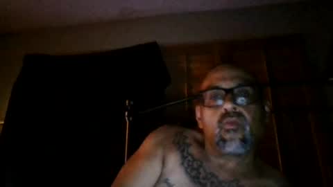 Snapshot of vic171477 chatting on 07-28-26, 12:01 vic171477 online show from 07-28-26, 12:01