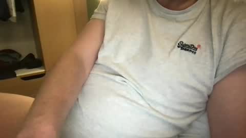 Snapshot of vic42hard chatting on 12-05-24, 07:38 vic42hard online show from 12-05-24, 07:38