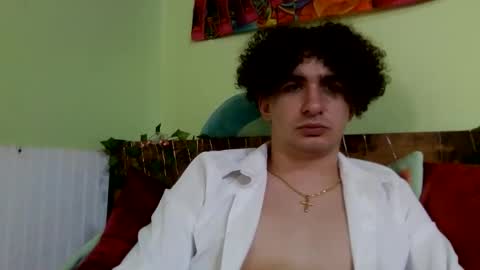 Snapshot of vicandvan chatting on 05-19-26, 08:26 vicandvan online show from 05-19-26, 08:26