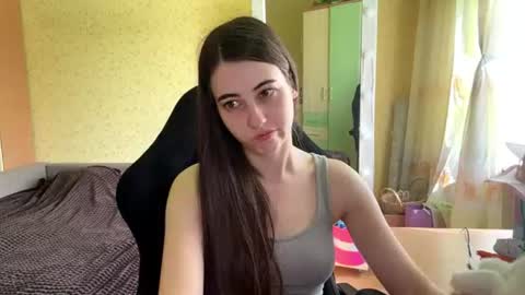 Snapshot of vickeyrosete chatting on 07-23-26, 06:11 Jesse online show from 07-23-26, 06:11