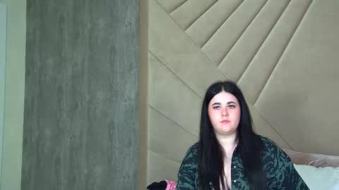 Snapshot of vickibrooks chatting on 02-04-25, 08:38 VickiBrooks online show from 02-04-25, 08:38