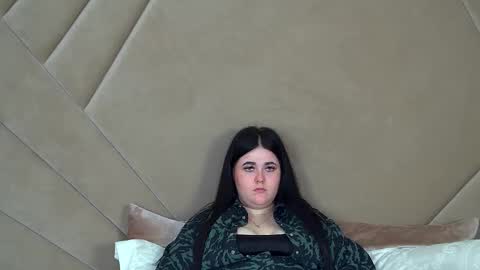 Snapshot of vickibrooks chatting on 02-04-25, 11:49 VickiBrooks online show from 02-04-25, 11:49