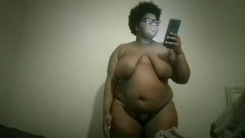 Snapshot of vickiryder56 chatting on 06-24-26, 04:11 vickiryder56 online show from 06-24-26, 04:11