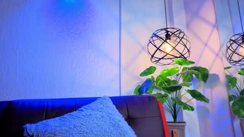 VICTORIA online show from 10-21-25, 08:42