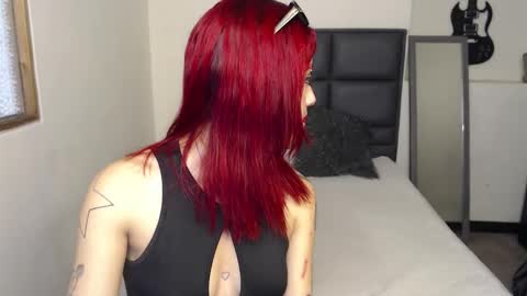 vicky_boop_ online show from 11-17-25, 08:25