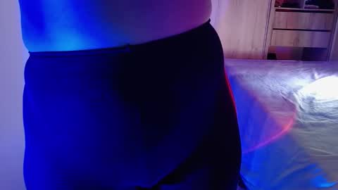 Snapshot of vicky_crazy chatting on 12-27-24, 08:28 Vicky online show from 12-27-24, 08:28