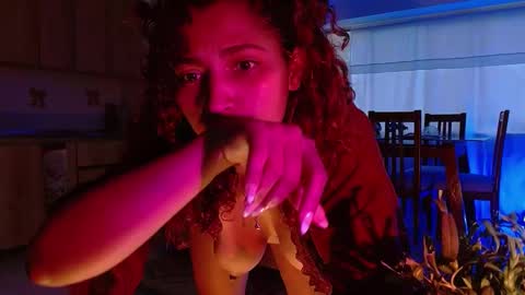 Snapshot of vicky_crazy chatting on 01-03-25, 10:51 Vicky online show from 01-03-25, 10:51