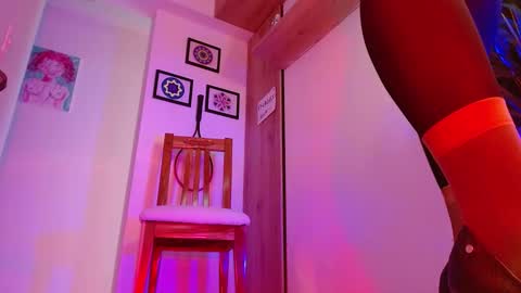 Snapshot of vicky_crazy chatting on 01-06-25, 07:24 Vicky online show from 01-06-25, 07:24