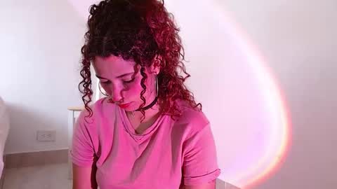 Snapshot of vicky_crazy chatting on 01-19-25, 02:59 Vicky online show from 01-19-25, 02:59