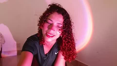 Snapshot of vicky_crazy chatting on 01-24-25, 02:30 Vicky online show from 01-24-25, 02:30