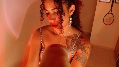 Snapshot of vicky_crazy chatting on 02-06-25, 12:00 Vicky online show from 02-06-25, 12:00