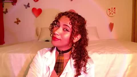 Snapshot of vicky_crazy chatting on 02-17-25, 11:42 Vicky online show from 02-17-25, 11:42