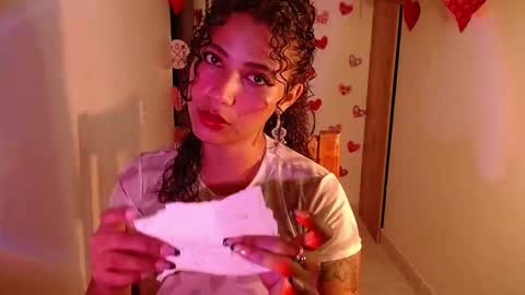 Snapshot of vicky_crazy chatting on 02-21-25, 01:33 Vicky online show from 02-21-25, 01:33