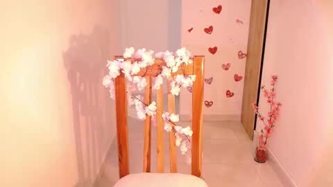 Snapshot of vicky_crazy chatting on 02-24-25, 04:15 Vicky online show from 02-24-25, 04:15