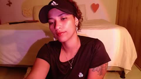 Snapshot of vicky_crazy chatting on 02-25-25, 12:25 Vicky online show from 02-25-25, 12:25