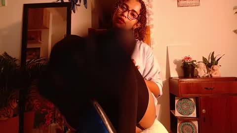 Snapshot of vicky_crazy chatting on 03-01-25, 01:11 Vicky online show from 03-01-25, 01:11