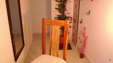 Snapshot of vicky_crazy chatting on 03-01-25, 07:15 Vicky online show from 03-01-25, 07:15