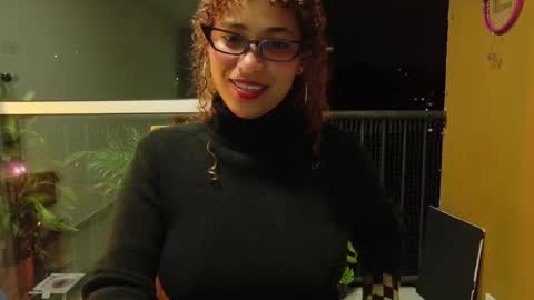 Snapshot of vicky_crazy chatting on 10-25-25, 03:47 Vicky online show from 10-25-25, 03:47