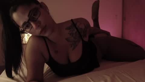Snapshot of vicky_crazy chatting on 05-05-26, 02:41 Vicky online show from 05-05-26, 02:41