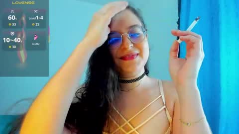 Snapshot of vicky_cristinax chatting on 04-06-26, 11:27 Vicky online show from 04-06-26, 11:27