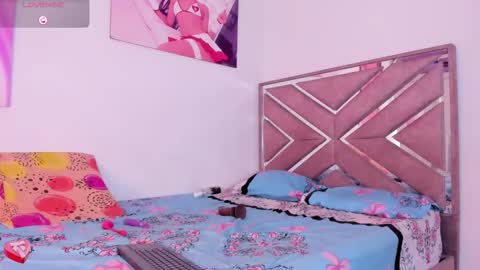 Snapshot of vicky_deepass chatting on 02-17-26, 12:45 vicky_deepass online show from 02-17-26, 12:45