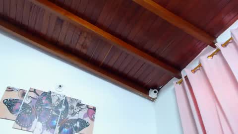 Snapshot of vicky_lane chatting on 05-14-26, 04:03 vicky_lane online show from 05-14-26, 04:03